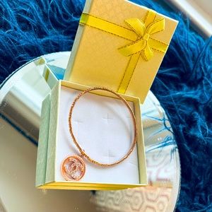Rose gold unbranded bracelet with luxury charm